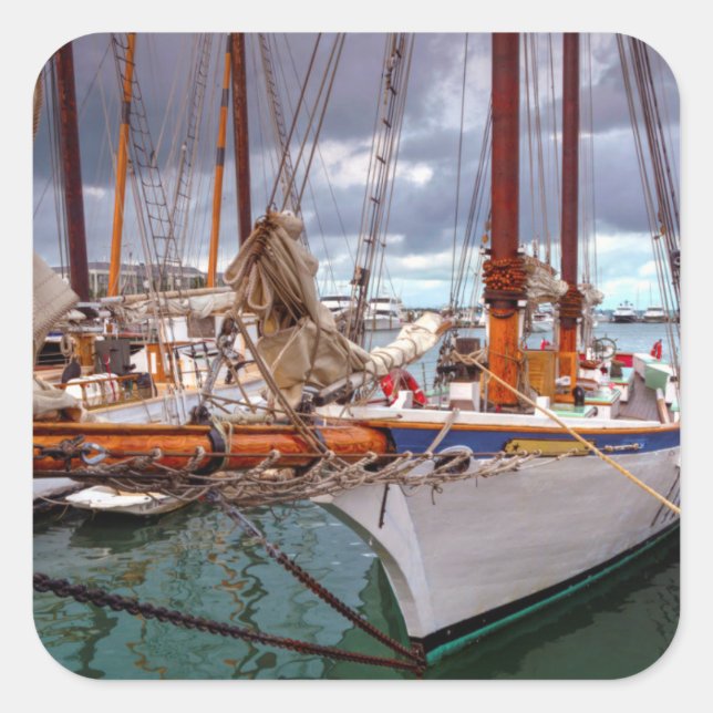 Segelboote in Key West Quadratischer Aufkleber (Vorderseite)