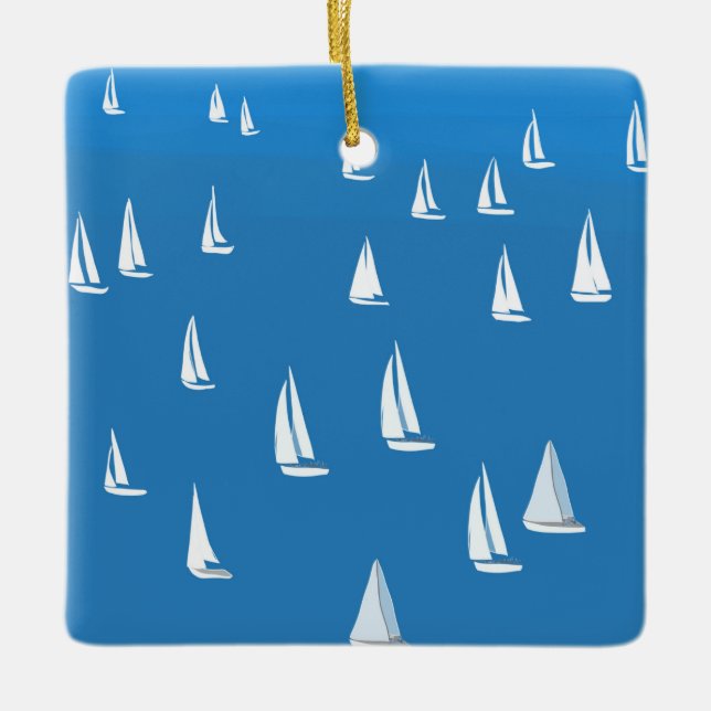 Segelboote in tiefblauem Meer - Regatta Sailboote Keramikornament (Vorderseite)