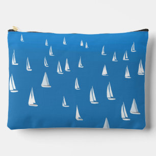 Segelboote in tiefblauem Meer - Regatta Sailboote Zubehörtasche