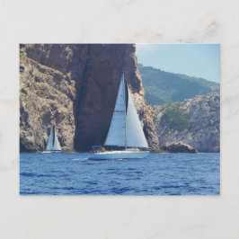 Segeln entlang der Küste Sardiniens Postkarte