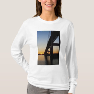 Segeln und Abfahrt aus Newport Rhode Island T-Shirt