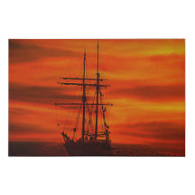 Segelschiffe bei Sonnenuntergang 