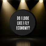 Sehe ich aus, als ob ich ein Zitat über die Fliege<br><div class="desc">✈️ Elevation Your Aviation Style mit einem Dash of Spaß: "Sehe ich aus wie ich Fly Economy bin" - ein Must-Have Typografy Gift für alle Luftfahrtenthusiasten! 🌟 👨 ‍ hier, Sklavenfreunde und Flieger. 🛩️ Fange dich je auf 10.000 Metern und denkt: "Sehe ich aus, als fliege ich Wirtschaft?" Nun, jetzt...</div>