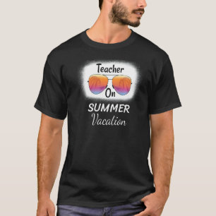 Sehen Sie sich den dritten Lehrer im Sommer hinten T-Shirt
