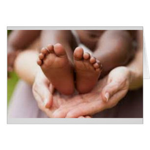 SEHR GLÜCKLICH ÜBER IHRE **ADOPTION**