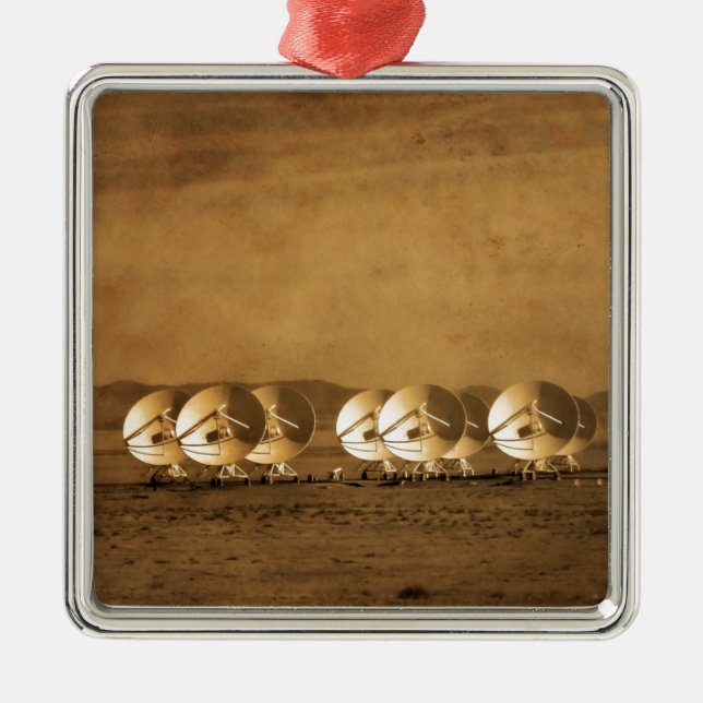 Sehr große Reihe Ornament Aus Metall (Vorne)