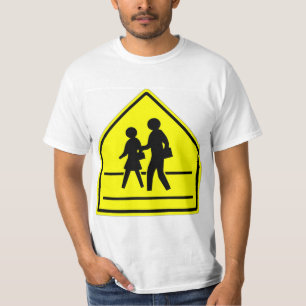 Sehr lustige Schule Überqueren Sign T - Shirt