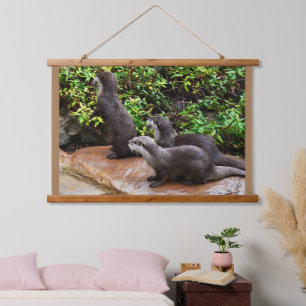 Sehr zauberhafte kleine graue Otters, Wandteppich Mit Holzrahmen
