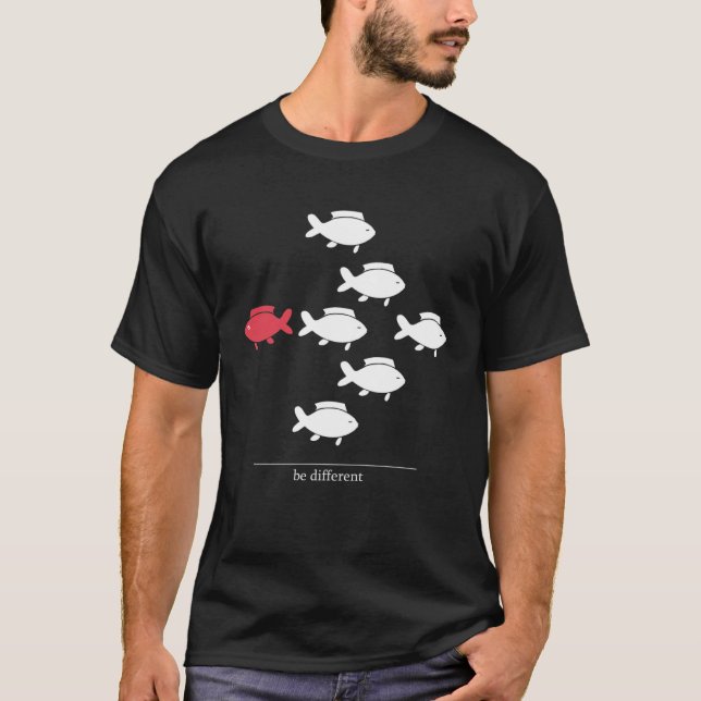 Sei anders, schwimm gegen die el T-Shirt (Vorderseite)