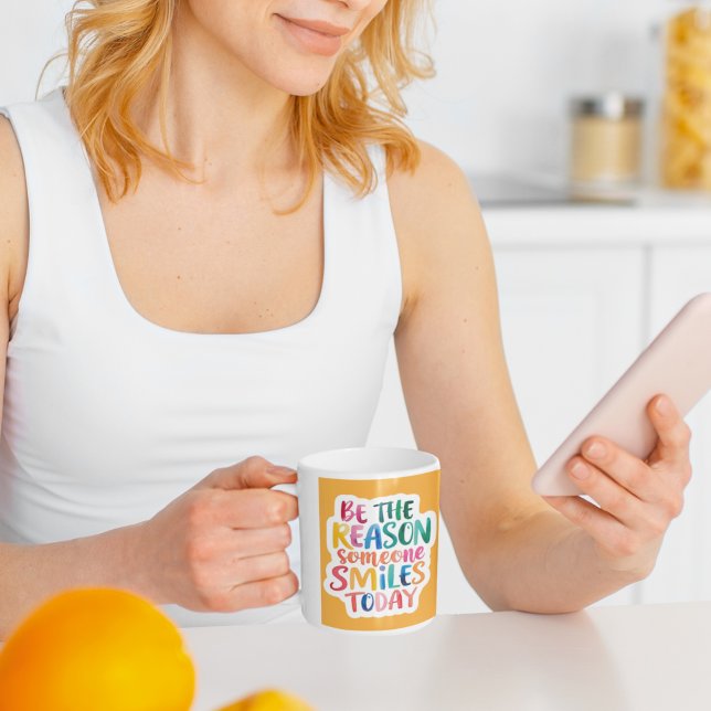 Sei der Grund, warum heute jemand lächelt Kaffeetasse (Encourage kindness with this, "Be the reason someone smiles today" mug! )