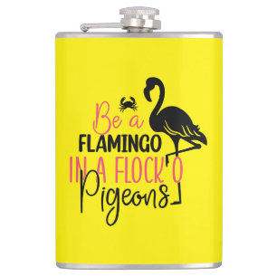 Sei ein Flamingo in einer Schar von Tauben-27308 Flachmann