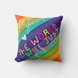 Sei einfach selbst kissen