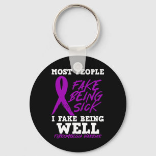 Sei Fake gut. Lila Fibromyalgie Schlüsselanhänger