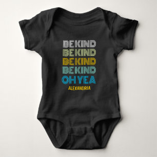 Sei freundlich, ja Niedliche Person  Baby Strampler