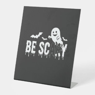 Sei Gruseliges Halloween-Geist Fledermaus Design_1 Sockelschild