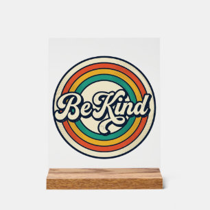 Sei nett Retro-Regenbogen Vintage-Shirt-Design_2 Acrylschild