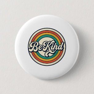 Sei nett Retro-Regenbogen Vintage-Shirt-Design_2 Button