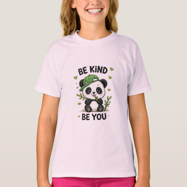 Sei nett, sei du selbst Panda T-Shirt (Vorderseite)