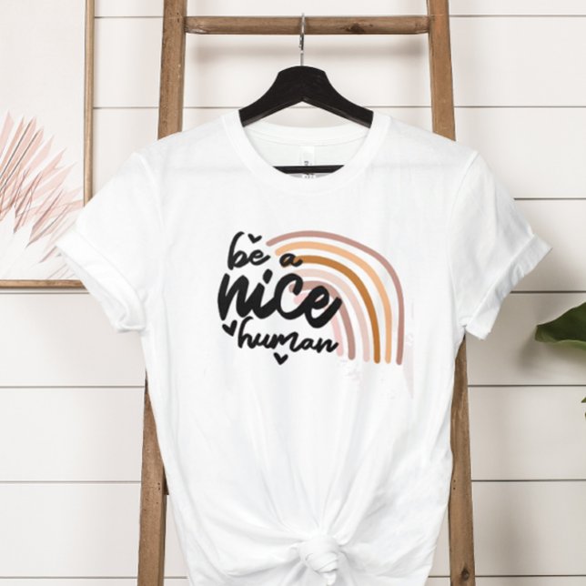 Sei netter Mensch T-Shirt (This chic boho shirt is a reminder to be a nice human.)