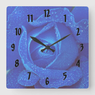 Seide auf blauer Rose Quadratische Wanduhr