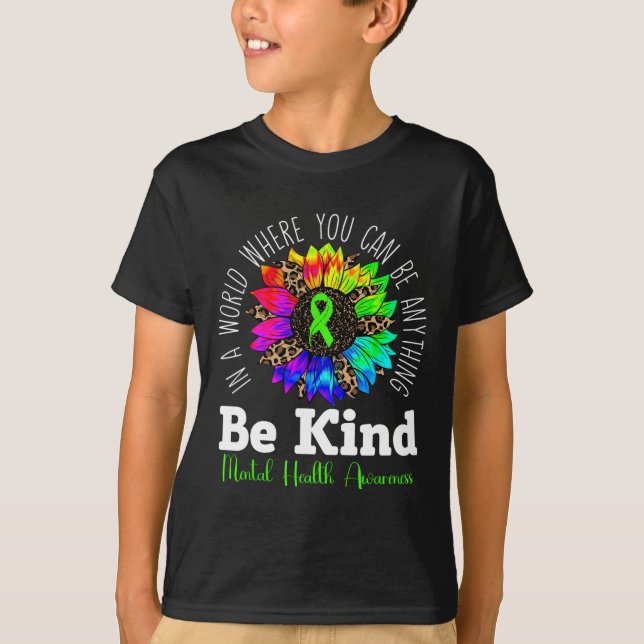 Seien Sie freundlich grüne Multifunktionsblume Son T-Shirt (Vorderseite)