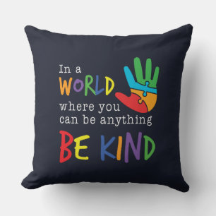Seien Sie freundlich Motivation Oma Birthday Kissen