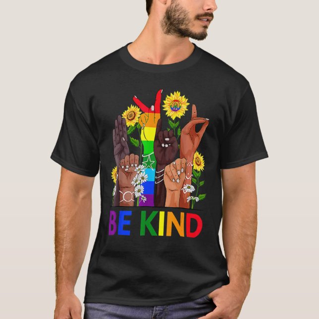Seien Sie freundlich und sprechen Sie LGBTQ+ Gay L T-Shirt (Vorderseite)