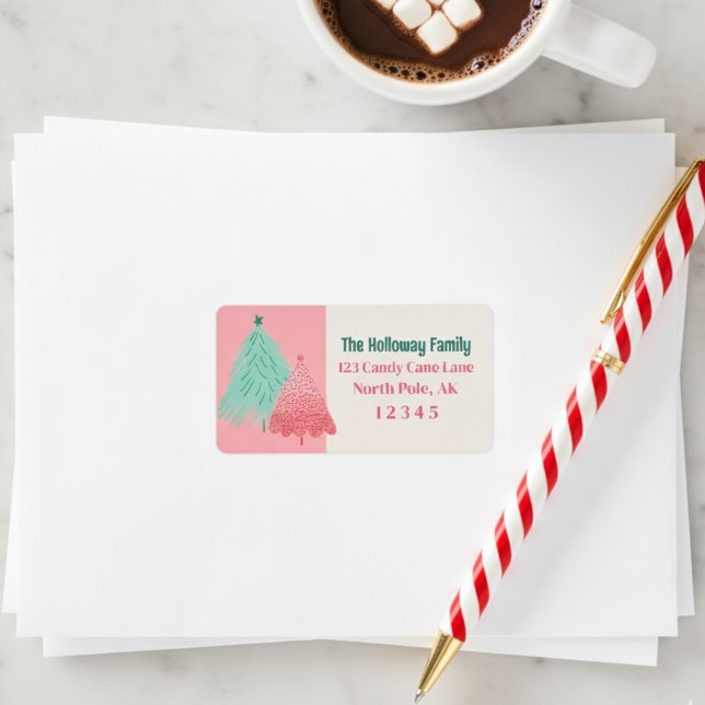 Seien Sie froh, Pink Scribble Tree Arched Foto Adressaufkleber (Send cheer with this bold and playful holiday labels!)