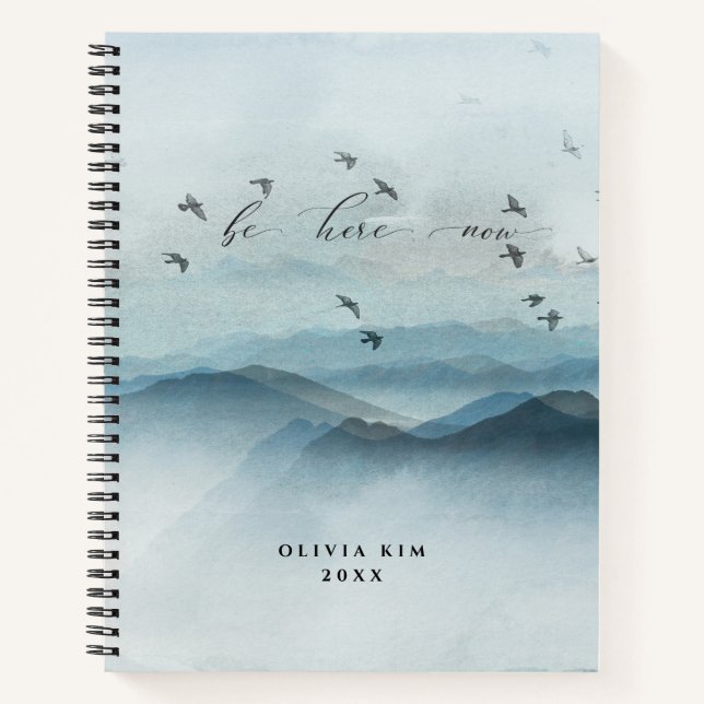 Seien Sie jetzt hier Journal Spiral Notebook Notizbuch (Vorderseite)