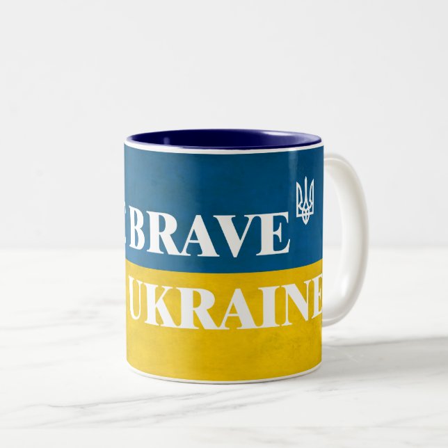 Seien Sie mutig wie die in der Ukraine texturierte Zweifarbige Tasse (VorderseiteRechts)