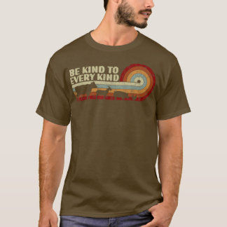 Seien Sie nett zu jeder Art von vegetarischen Männ T-Shirt