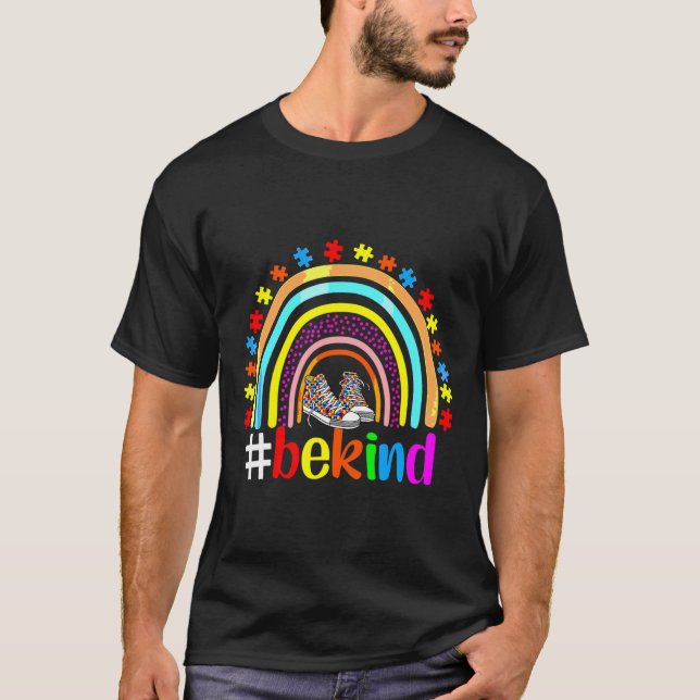 Seien Sie nette Autismus Bewusstsein Rainbow Puzzl T-Shirt (Vorderseite)