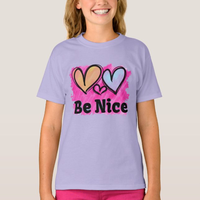 Seien Sie nette Wasserfarbenherzen T-Shirt (Vorderseite)