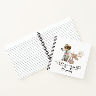 Seien Sie selbst Jack Russell Welpe neben Mailbox Notizbuch