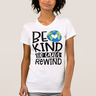 Seien wir nett, wir können das Herz des Erdtages n T-Shirt