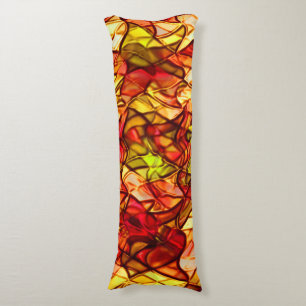 Seile überquert, versteckt unter einem roten Marki Seitenschläferkissen