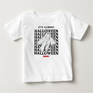 Sein fast Halloween-T-Shirt Baby T-shirt