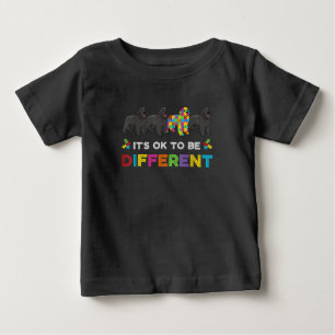 Sein Ok, ein anderes Neufundland Autismus Hund zu Baby T-shirt