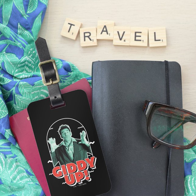 Seinfeld | Kramer - Giddy Up! Gepäckanhänger (Luggage tag on top of travel accessories)