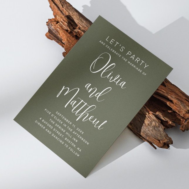 Seite Grün Typografie Skript Hochzeit + QR Details Einladung (Von Creator hochgeladen)