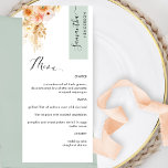 Seite und Peach Blush Personalisiert mit Gast Name Menükarte<br><div class="desc">Warum in Platzkarten und Menükarten verbringen, wenn Sie ein elegantes All-in-One-Menü personalisiert mit jedem Gast-Namen haben können! Modernes, einfaches und elegantes Design mit exquisiten, floralen Wasserfarben-Details in einer schönen Mischung aus pfirsichfarbenen, orangefarbenen, rot-rosa Korallen, Creme und Champagner. Moderne handgeschriebene Kalligrafieelemente. Stripe oben rechts in schlauer grüner Farbe mit Gästebame in...</div>