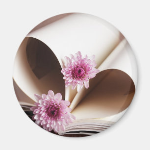 Seiten eines Buches in Herzform Magnet