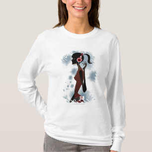Seitenansicht der hörenden Musik der Frau T-Shirt