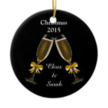 Sektkelche auf Schwarzem