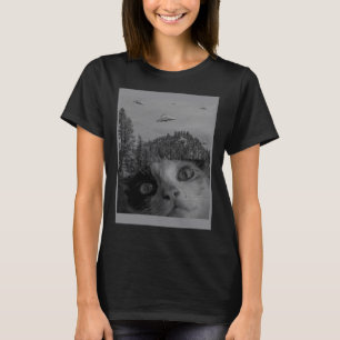 Selfie Cat Meme UFO Sighting Alien Conspiracy Sci T-Shirt