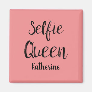 Selfie Königin-Namen-personalisierte korallenrote Magnet