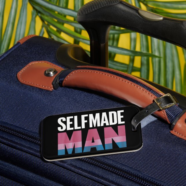 Selfmade Man Transgender Trans Pride Flag Transsex Gepäckanhänger (Vorderseite Insitu 3)