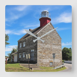 Selkirk Lighthouse, New York Wall Clock Quadratische Wanduhr