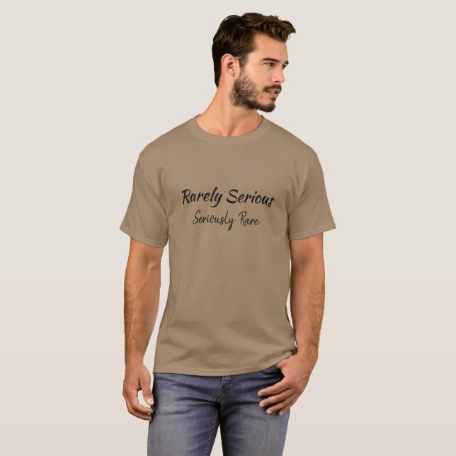 Selten ernstes, ernstlich seltenes, lustiges Persö T-Shirt (Vorne ganz)
