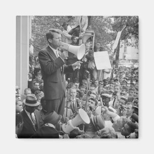 Sen. Robert Kennedy Campaigning für US-Präsident Magnet